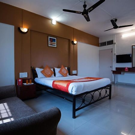 Oyo 1065 Hotel Hmr Royal Inn Pune Exterior foto