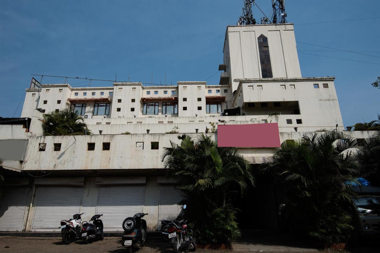 Oyo 1065 Hotel Hmr Royal Inn Pune Exterior foto