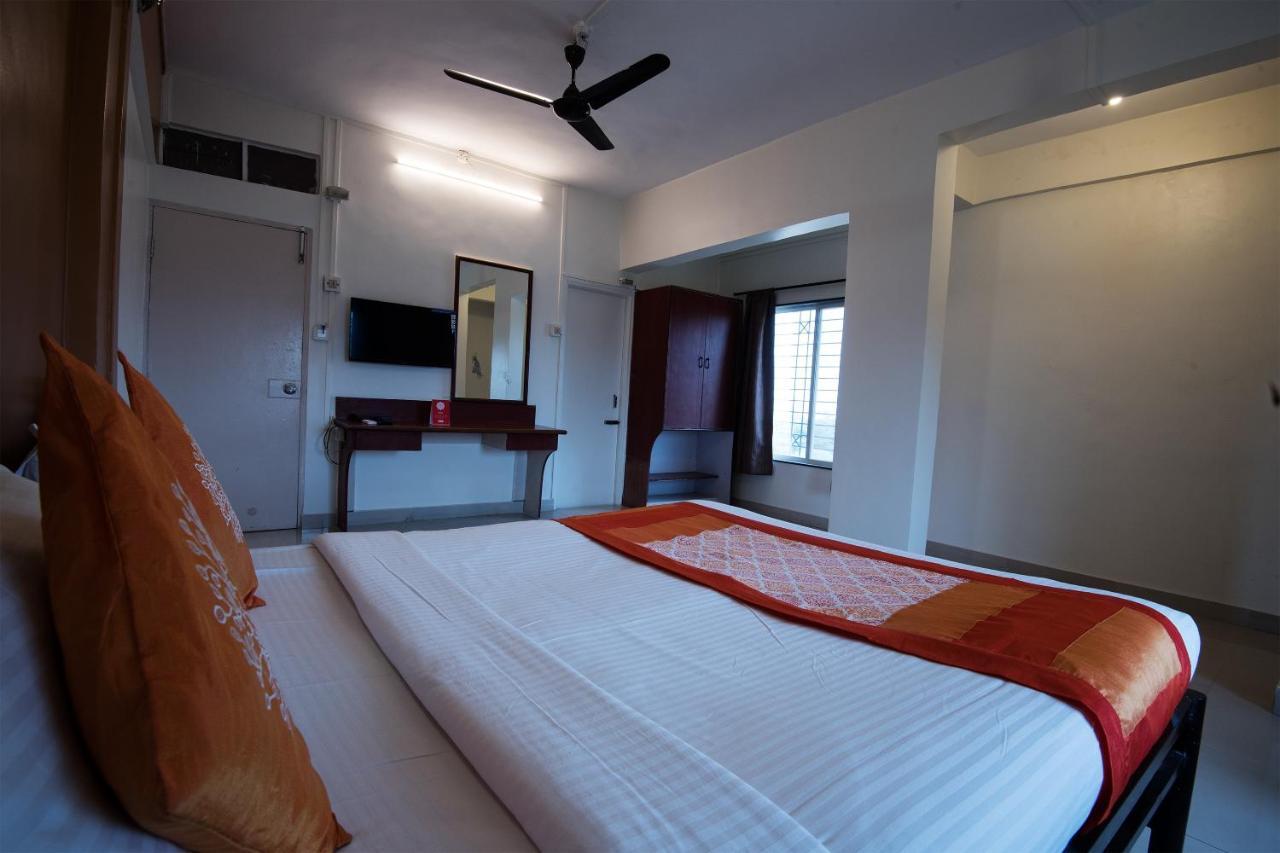 Oyo 1065 Hotel Hmr Royal Inn Pune Exterior foto