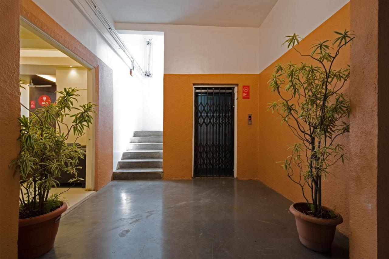 Oyo 1065 Hotel Hmr Royal Inn Pune Exterior foto