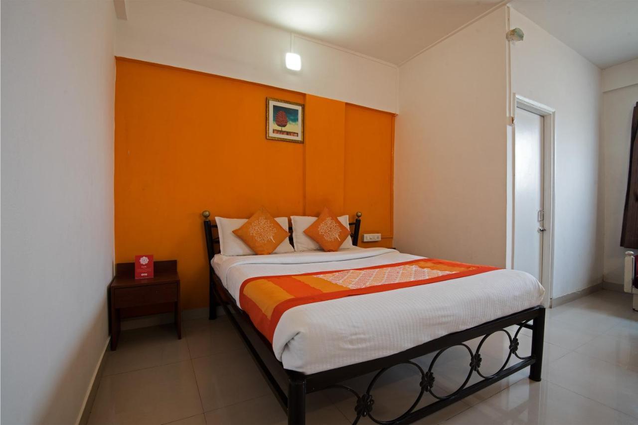 Oyo 1065 Hotel Hmr Royal Inn Pune Exterior foto
