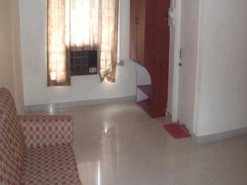 Oyo 1065 Hotel Hmr Royal Inn Pune Exterior foto